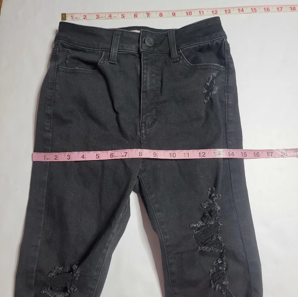 SO Black Distressed Skinny Jeans Size 5 Juniors (Women 0-2) Stretch High Rise